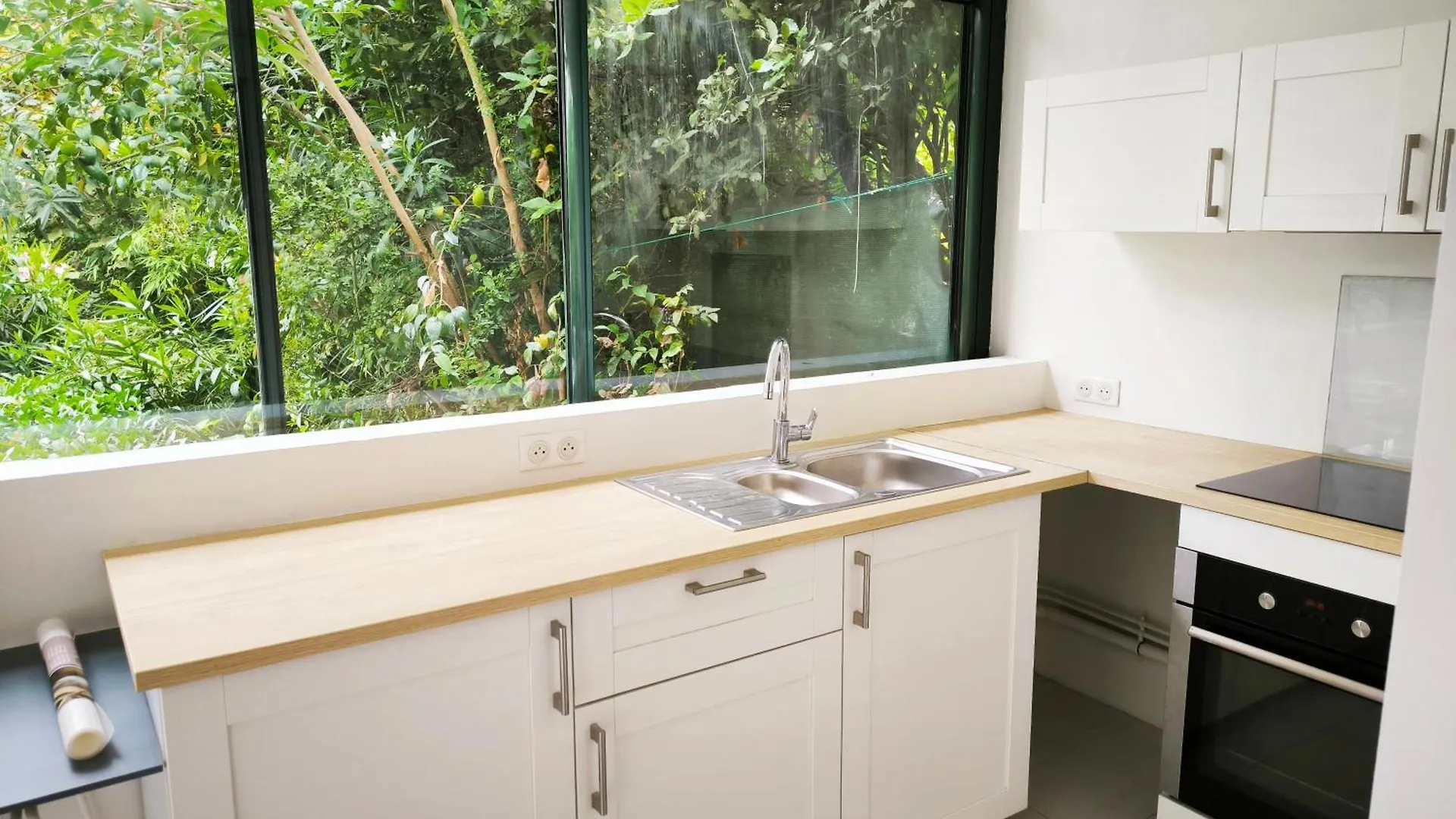 Castelbox Nature Acces Direct Intramuros Avignon